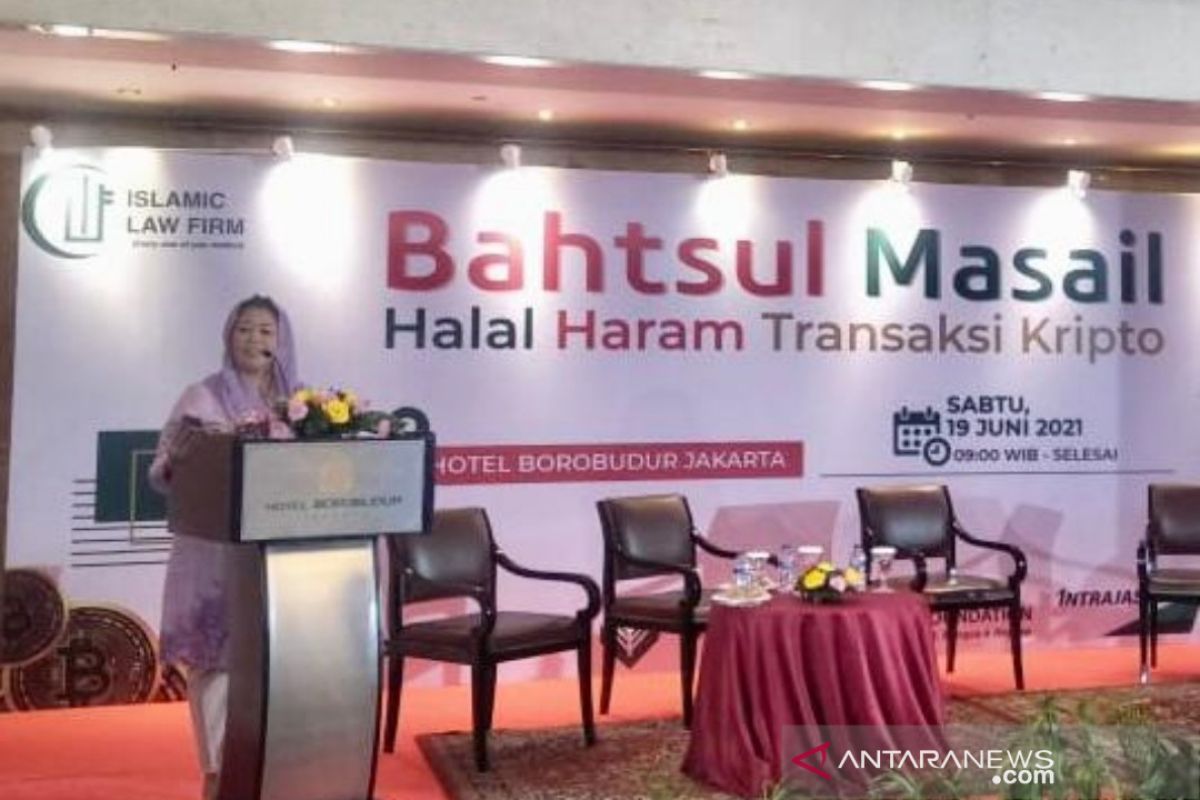 Yenny Wahid memprakarsai pembahasan halal atau haram uang kripto