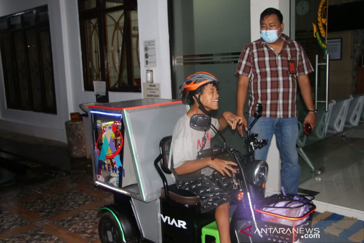 Omzet dagangan penyandang disabilitas meningkat berkat motor roda tiga