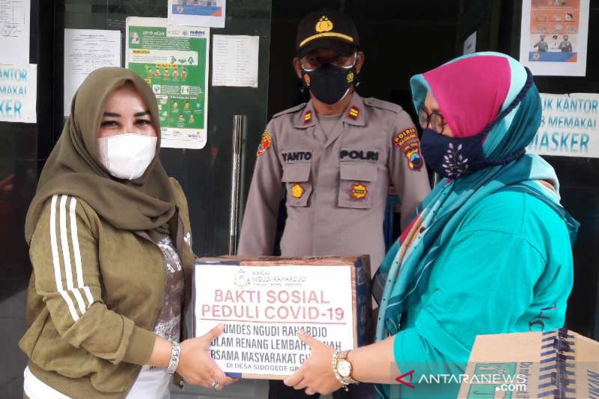 Peguyuban Kades Secang bantu warga terpapar COVID-19 di Sidogede