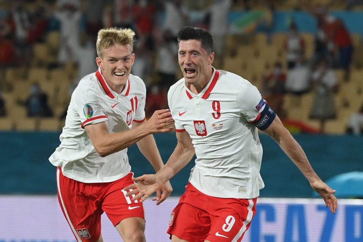 Euro 2020, Robert  Lewandowski ungkap rahasia Polandia menahan seri Spanyol
