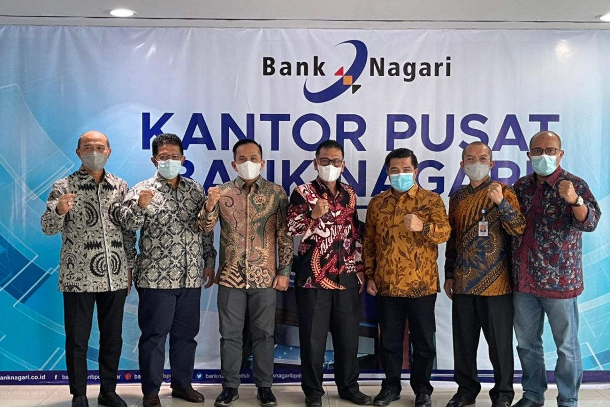 Bank Nagari  telah lengkapi syarat  konversi  menjadi Bank Syariah