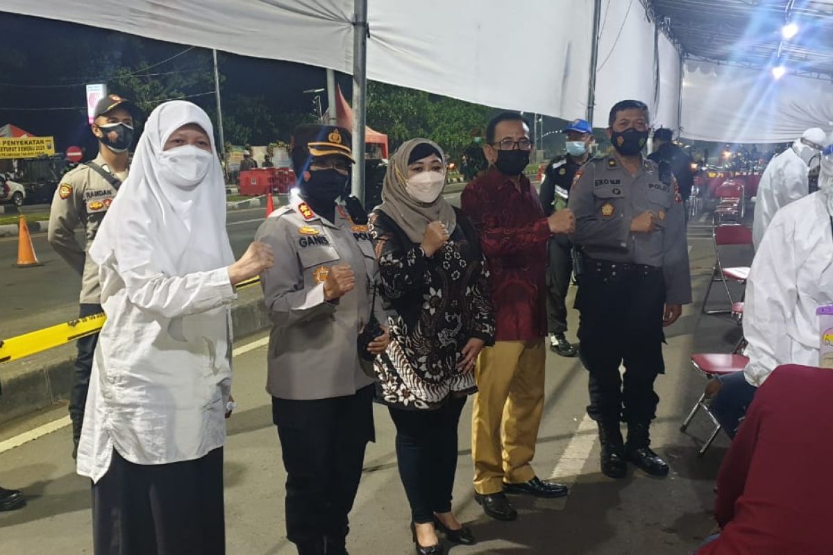 Pimpinan DPRD Surabaya minta pelaksanaan penyekatan Suramadu terus dievaluasi