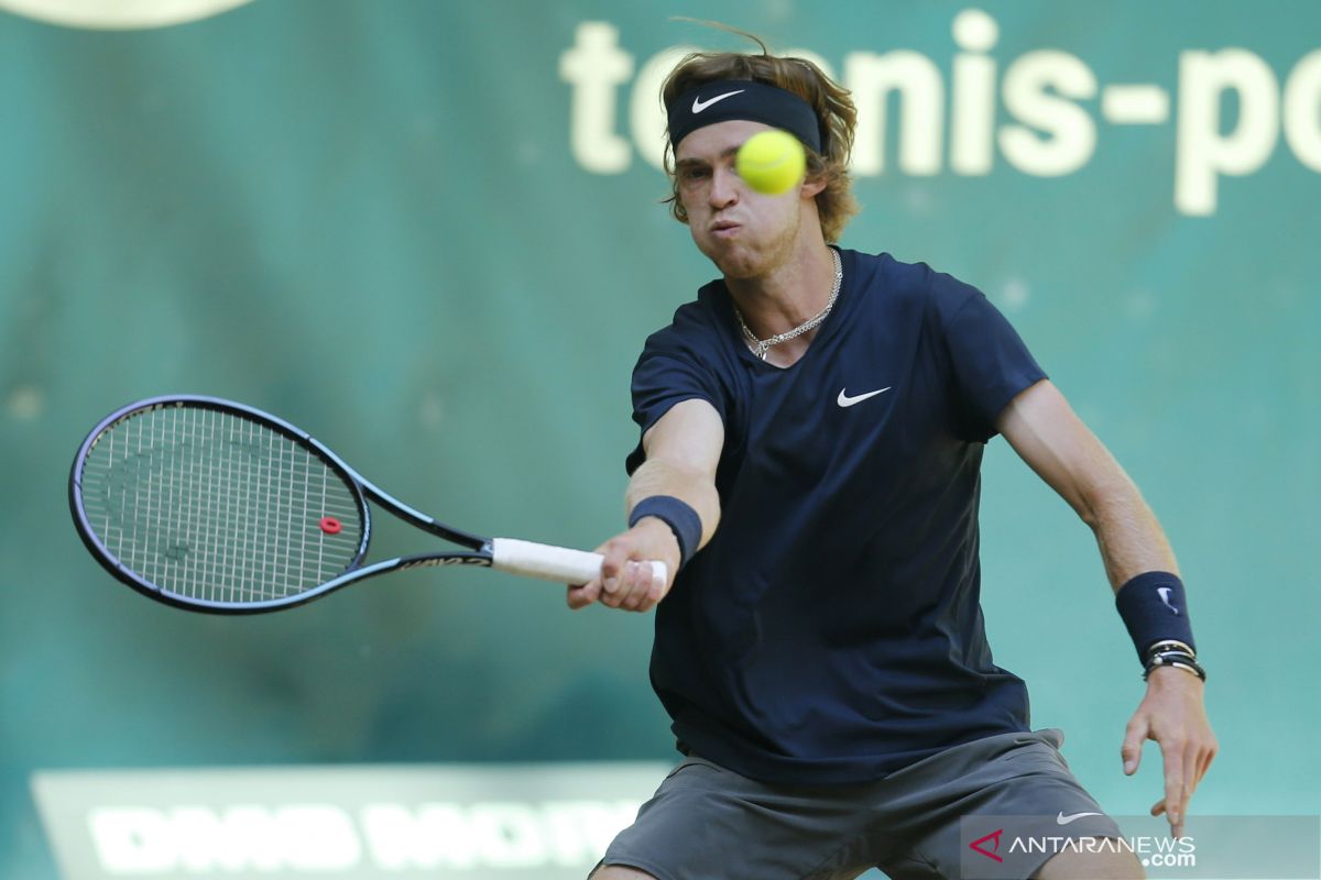 Rublev singkirkan Berankis dengan tempo permainan cepat di babak kedua