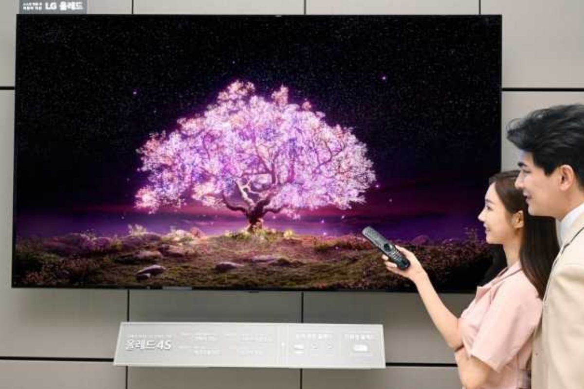 LG hadirkan TV OLED 83 inci, ini harganya