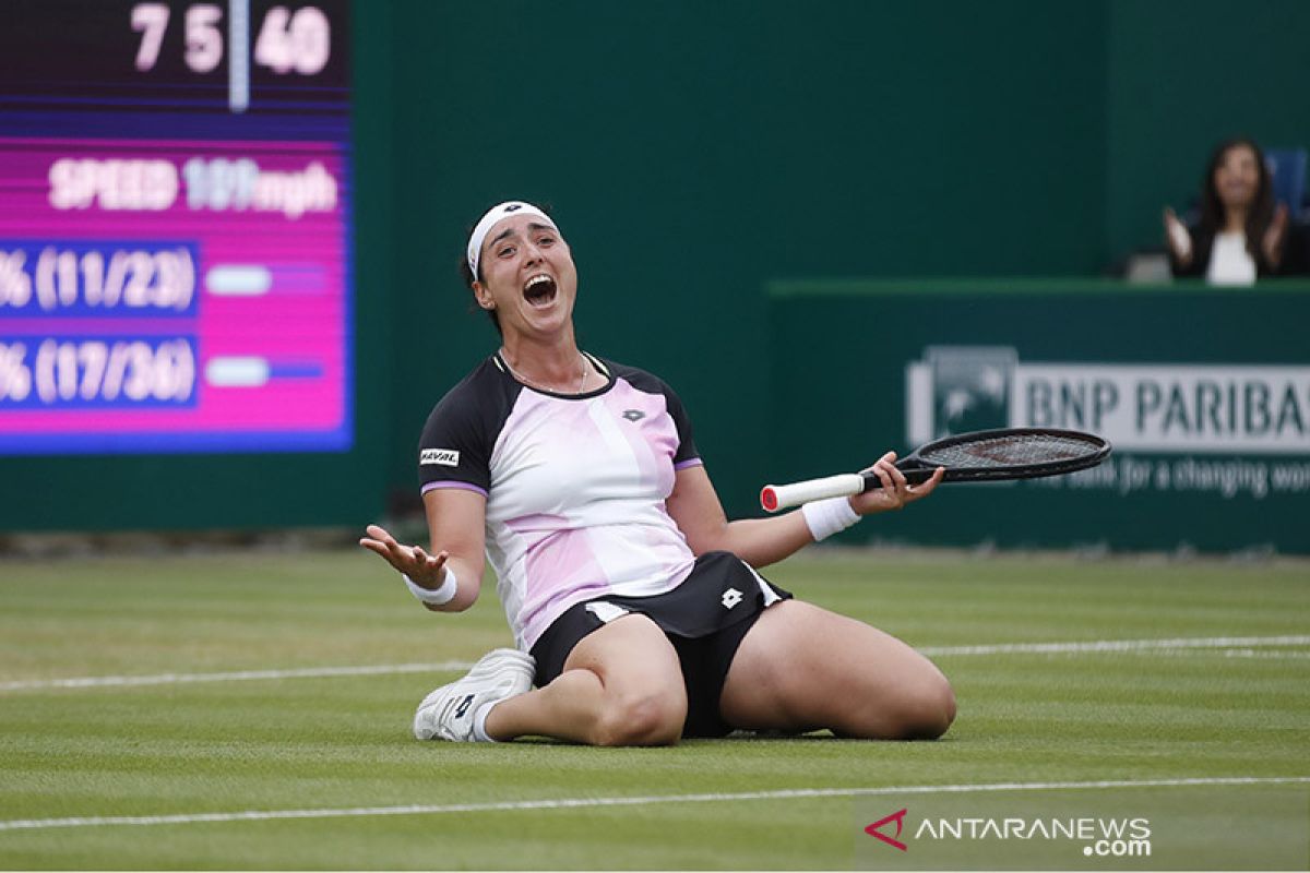 Jabeur petenis wanita Arab pertama melaju ke delapan besar Wimbledon