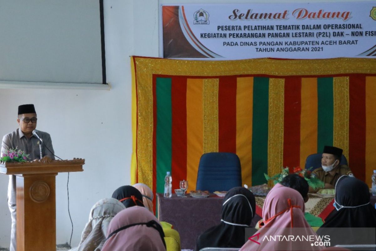 Alhamdulillah, Ratusan kaum perempuan di Aceh Barat terima bantuan usaha Rp385 juta
