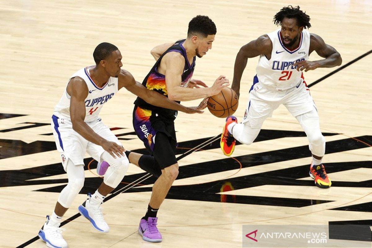 Devin Booker antar Suns bekuk Clippers di gim  pertama final Barat