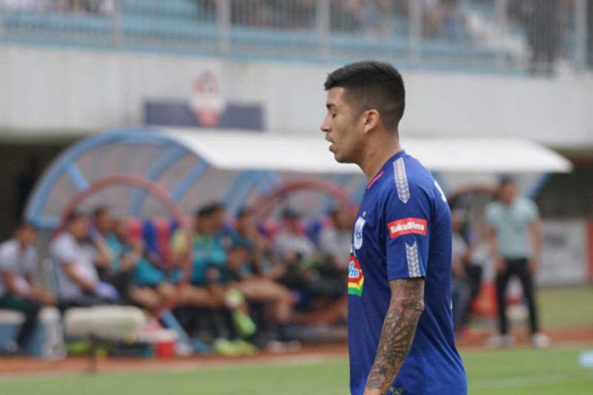 Kedatangan pemain asing Jonathan ke PSIS terkendala masalah imigrasi