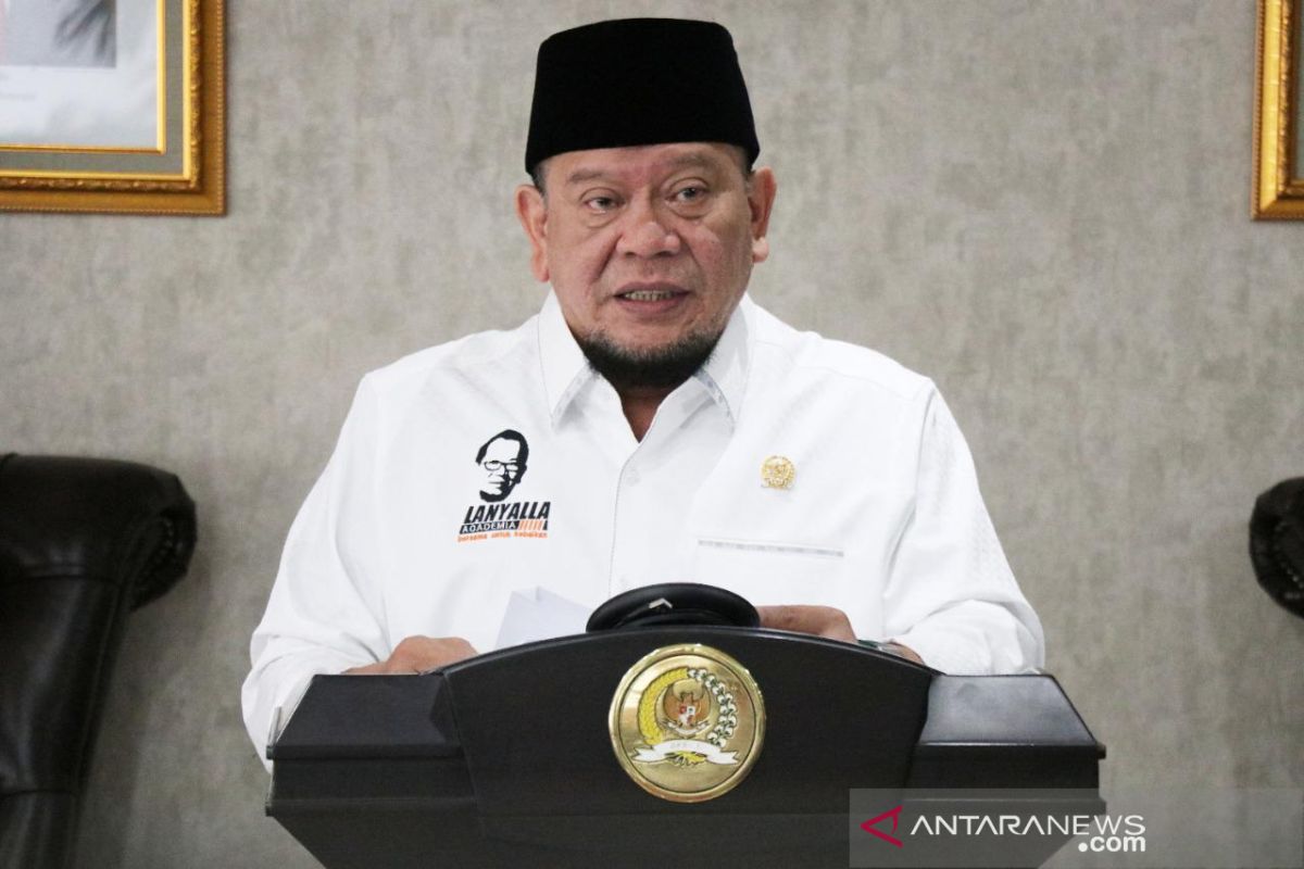 Ketua DPD RI serukan pemilik kafe patuhi aturan PPKM di Jakarta