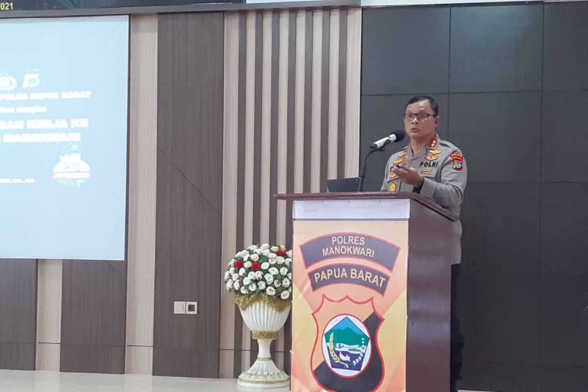 Kapolda Provinsi Papua Barat minta anggota tidak merusak citra Polri