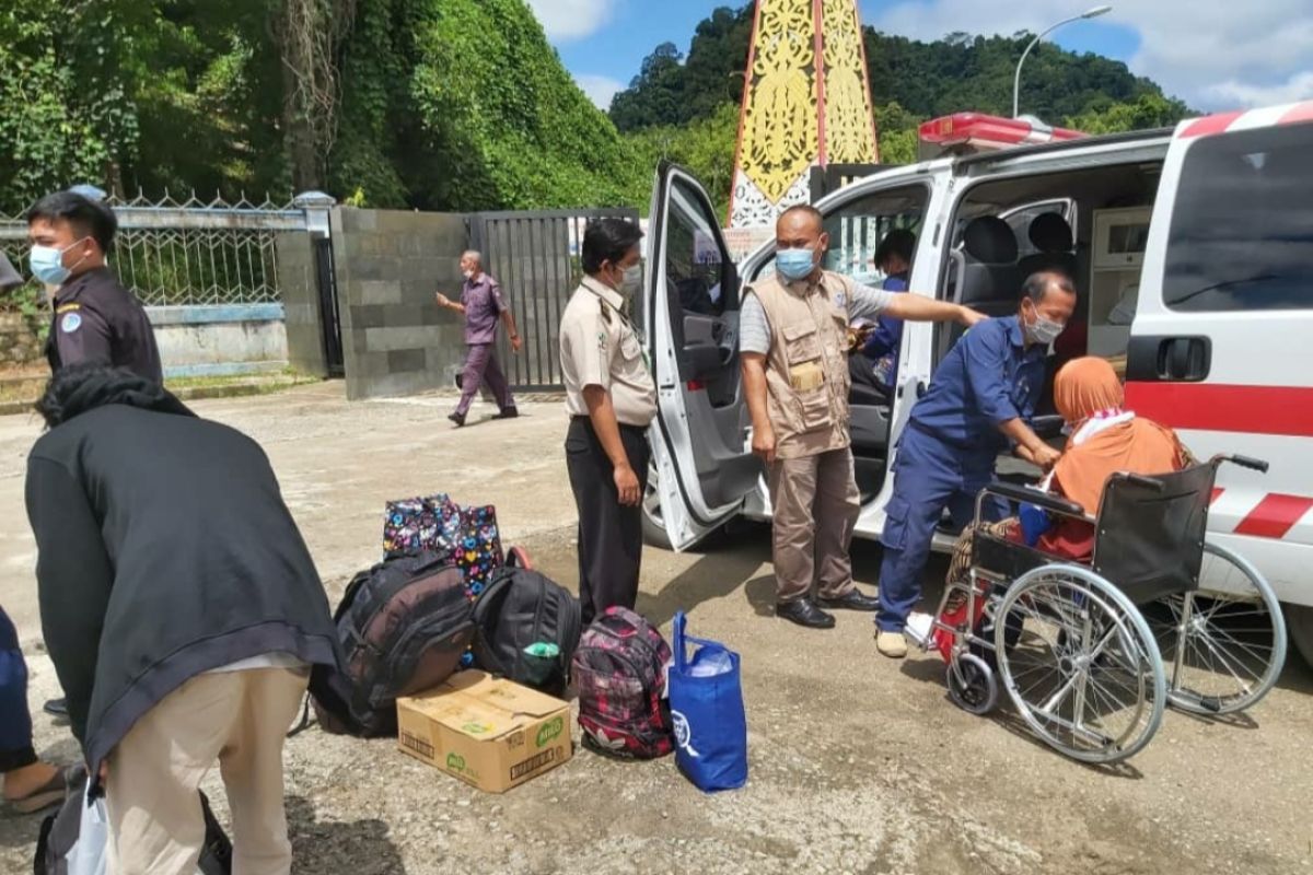 KJRI Kuching bantu pulangkan WNI yang stroke dan kondisi khusus