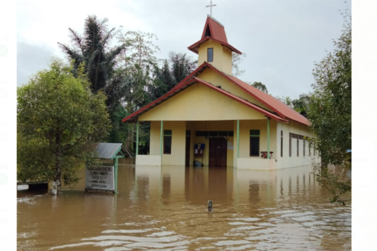 Floods inundate four villages in Kapuas Hulu, West Kalimantan