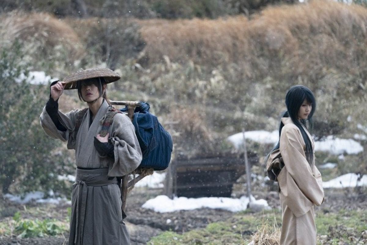 Dua film terakhir seri live action "Rurouni Kenshin" pecahkan rekor box office Jepang