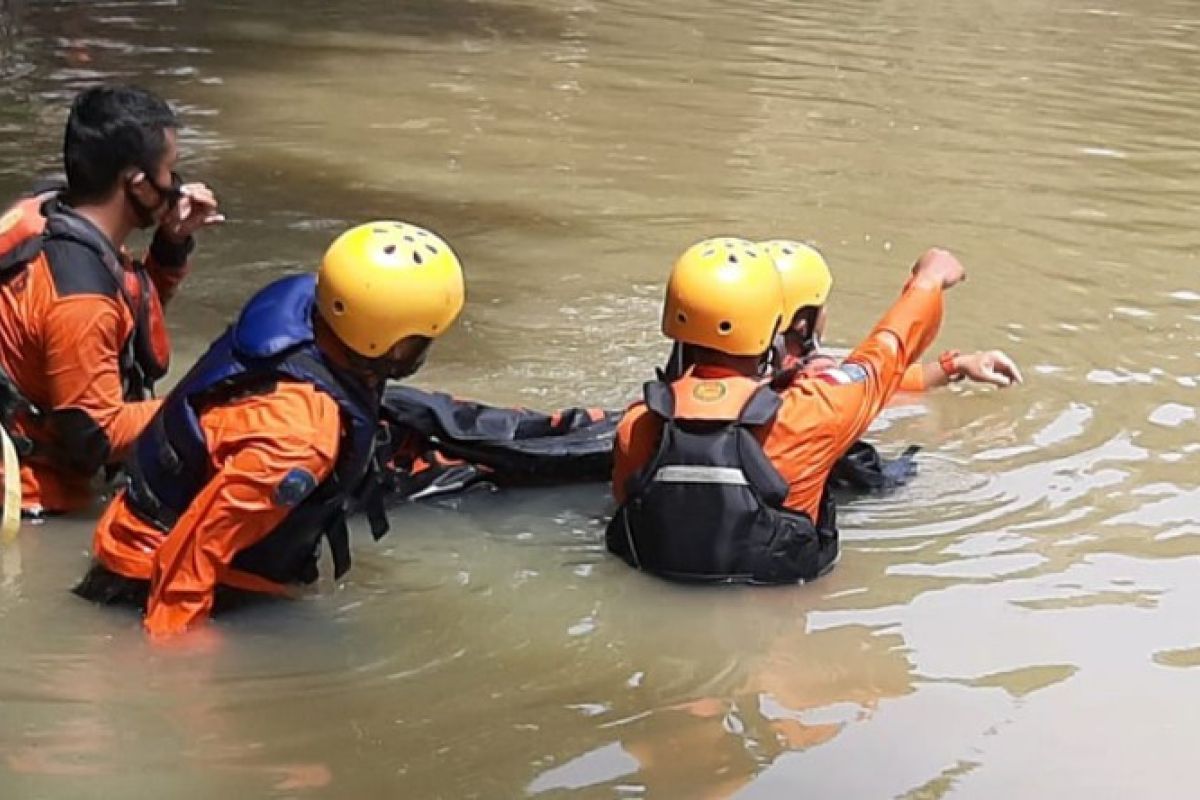 Petugas SAR temukan jasad bocah  yang hanyut di Sungai Babura Medan