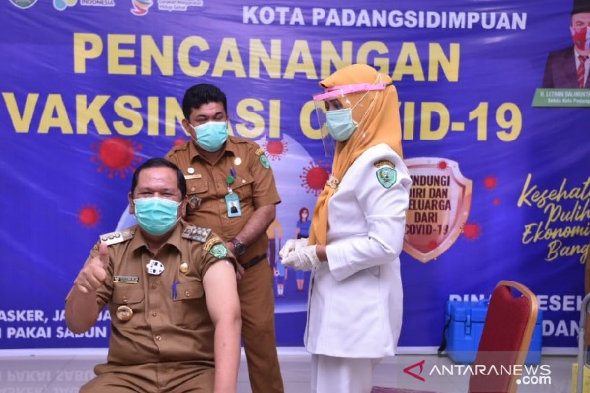 Wali kota: Masyarakat tetap patuhi protokol kesehatan,  virus corona belum hilang