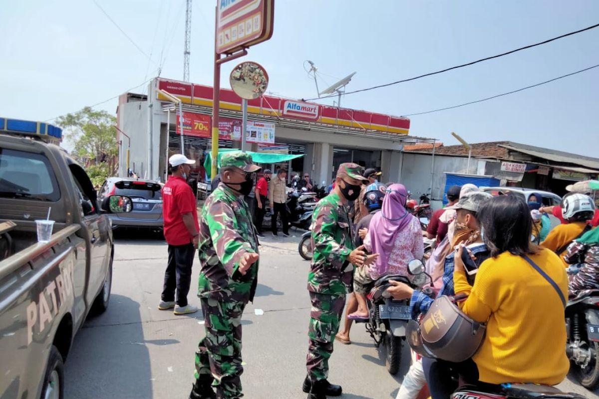 Ruang rawat inap pasien COVID di RSUD Kabupaten  Tangerang terisi penuh