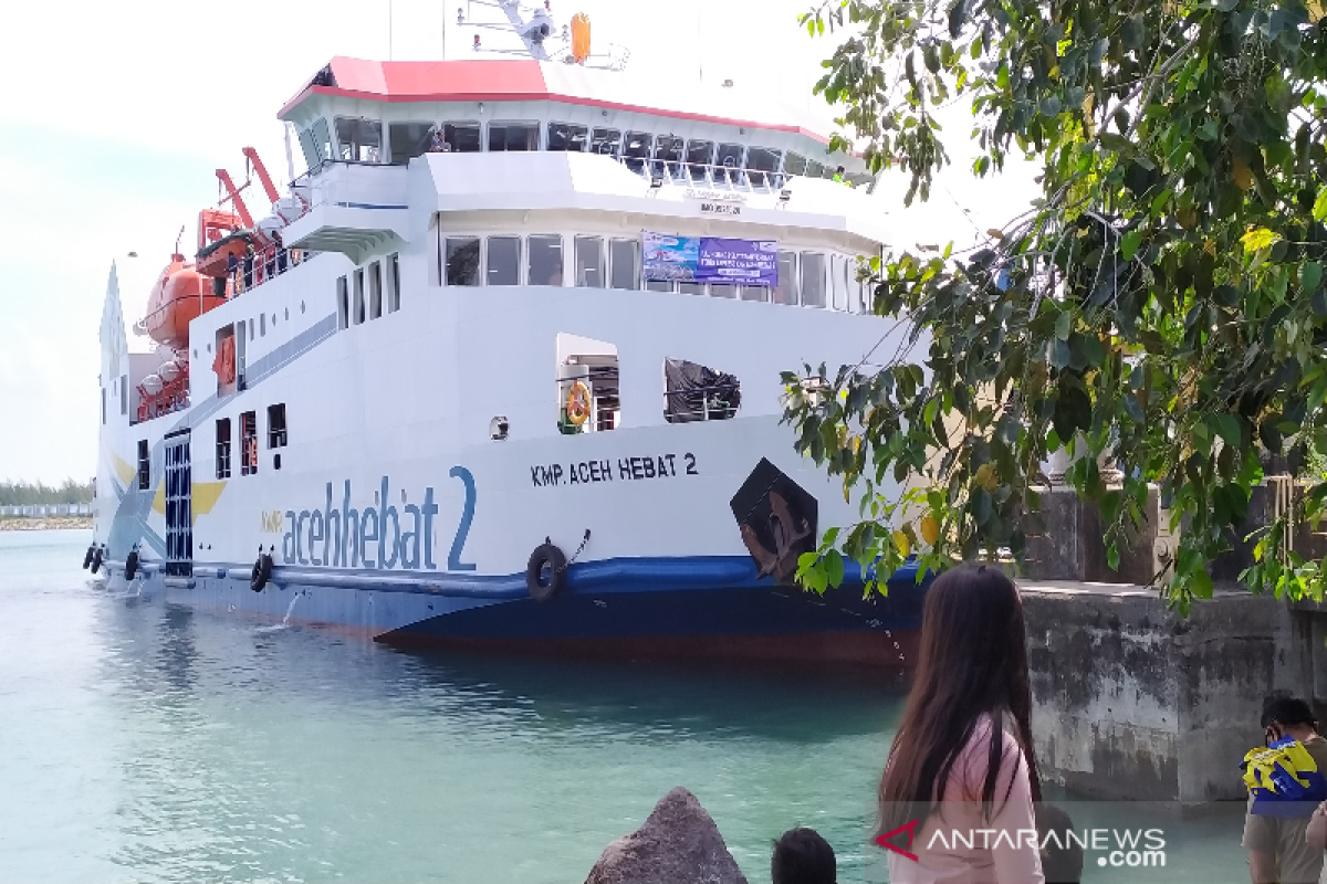 Cuaca ekstrim, jadwal kapal fery dari Simeulue belum berubah