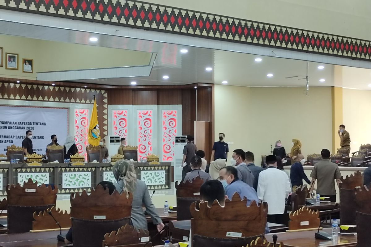 Sebanyak 29 anggota DPRD Bandarlampung ancam gelar sidang paripurna tandingan