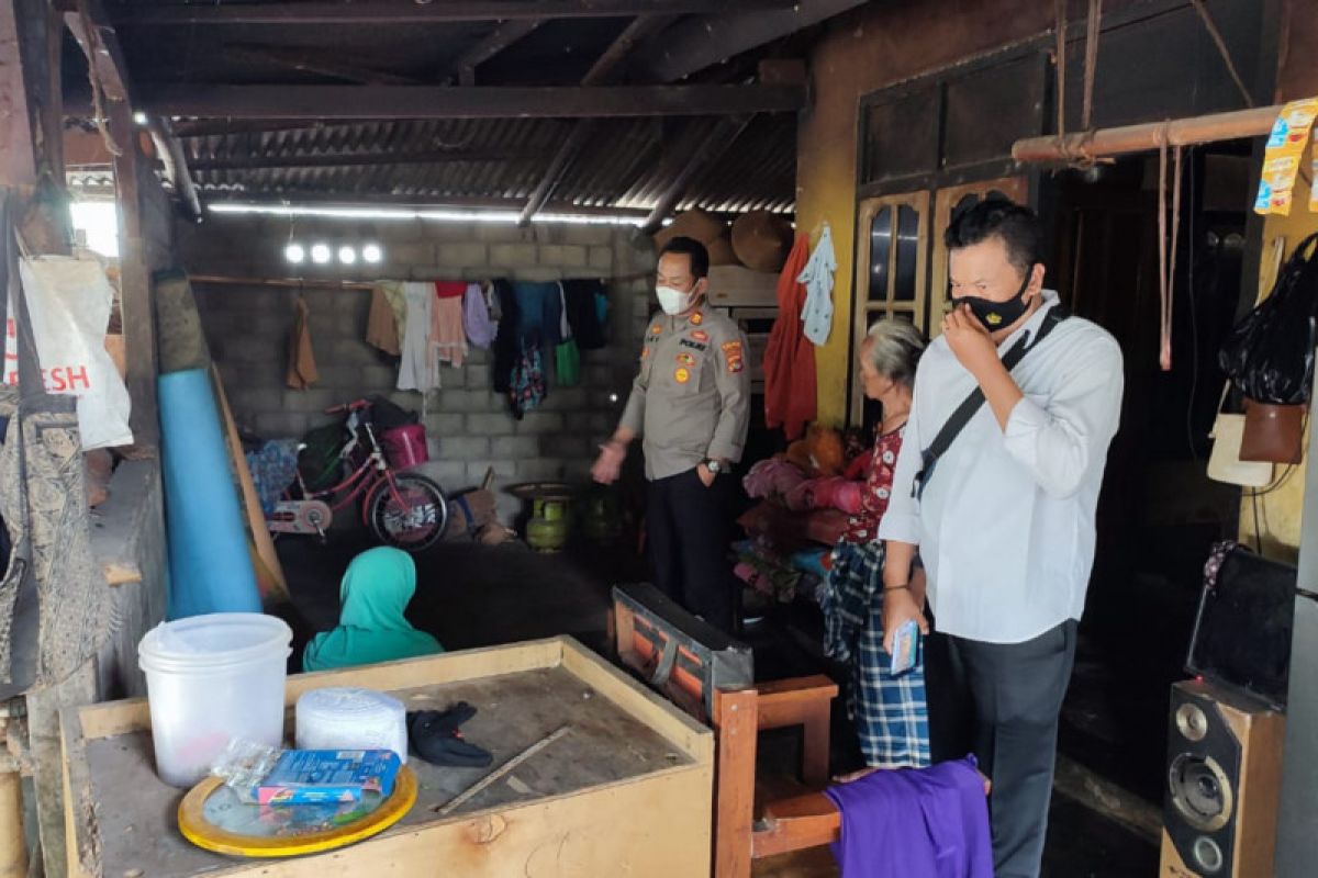 Pembuang orok bayi di pinggir kali Sikur Lombok Timur ternyata janda 41 tahun