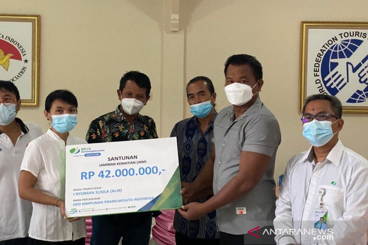 BPJAMSOSTEK Denpasar serahkan santunan kematian kepada anggota HPI Bali