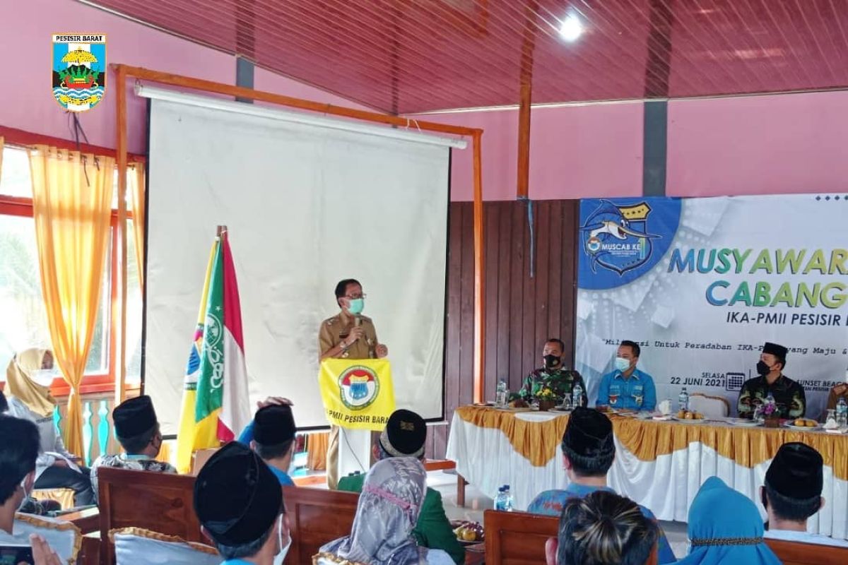 Bupati Pesisir Barat hadiri acara muscab IKA PMII