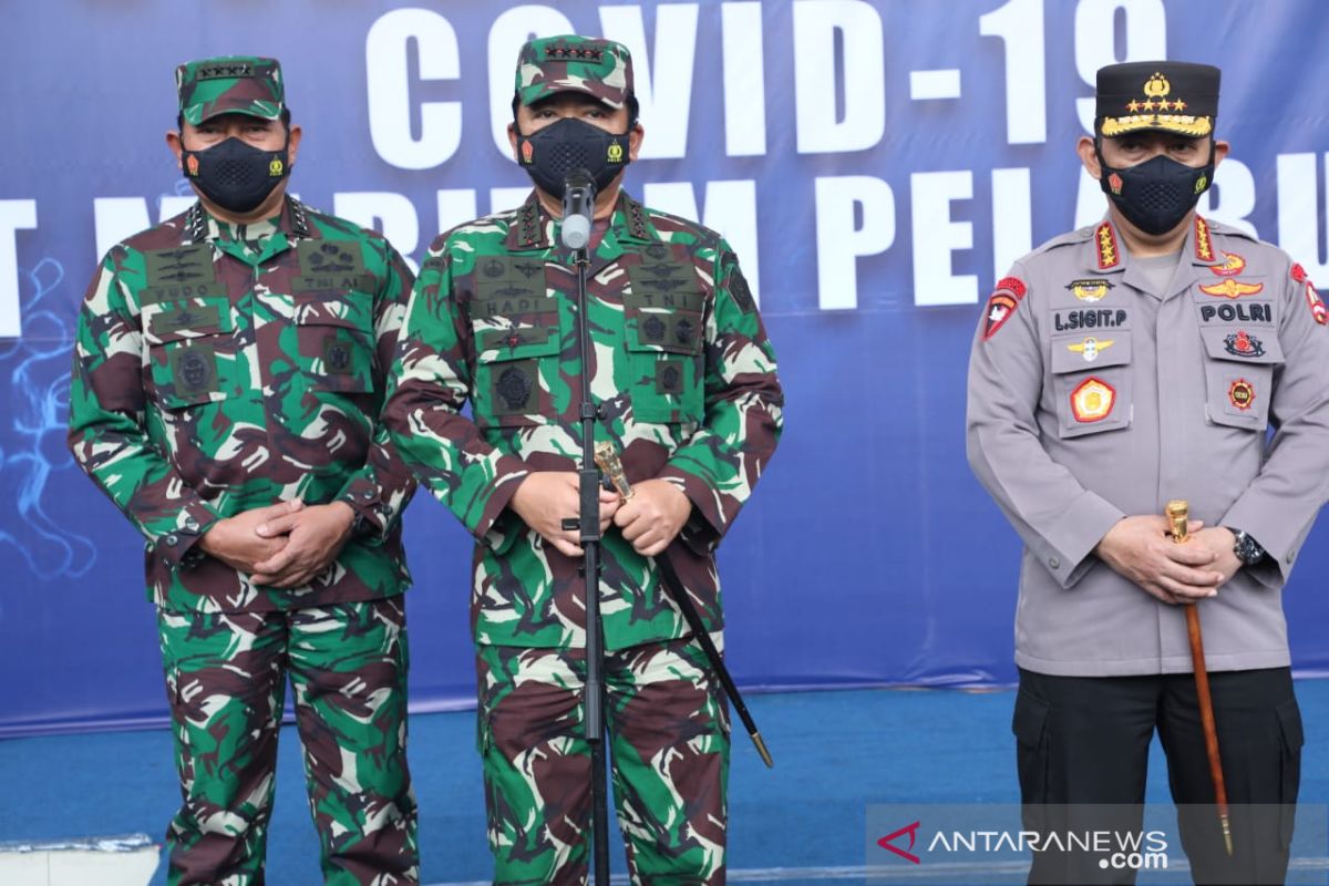 Panglima TNI-Kapolri pantau Serbuan Vaksinasi di Pelindo II