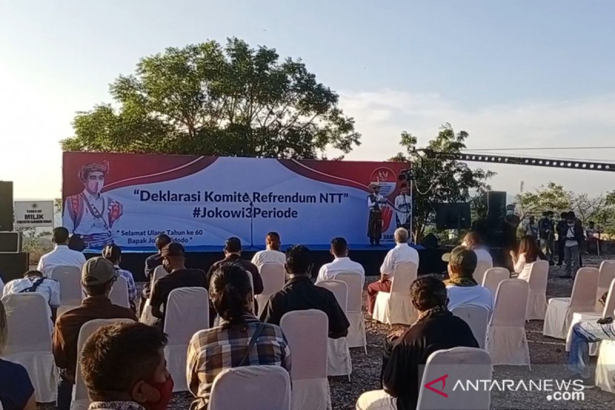 Pengamat: Deklarasi referendum Jokowi tiga periode langgar konstitusi