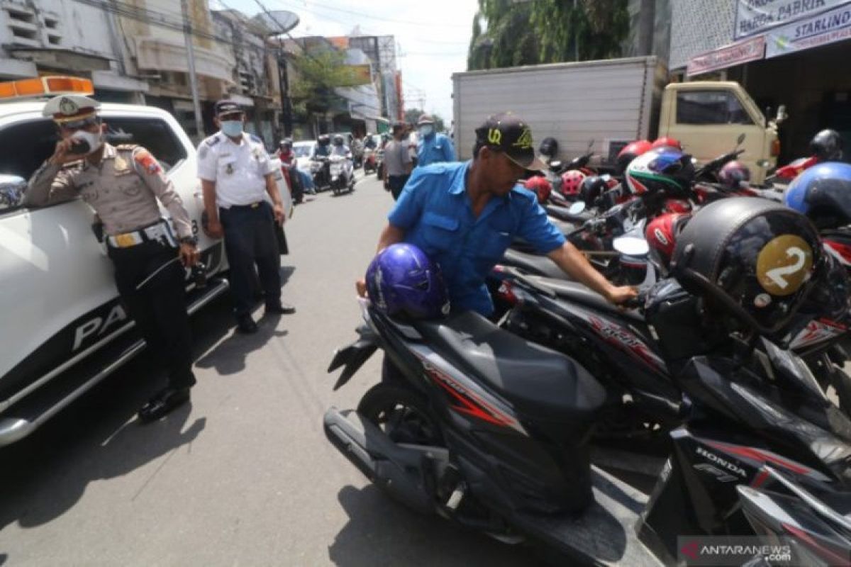 Polres Madiun Kota  tangkap oknum juru parkir liar