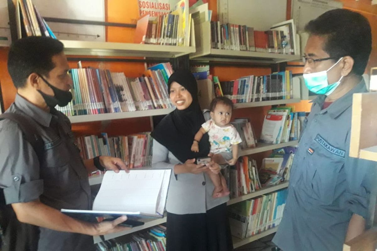 Tim PULAu DPK Sulsel bina perpustakaan di Pulau Barrang Lompo