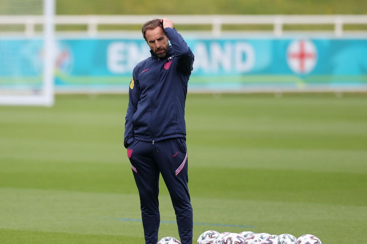 Southgate mendapat penghinaan  terkait program vaksinasi COVID-19