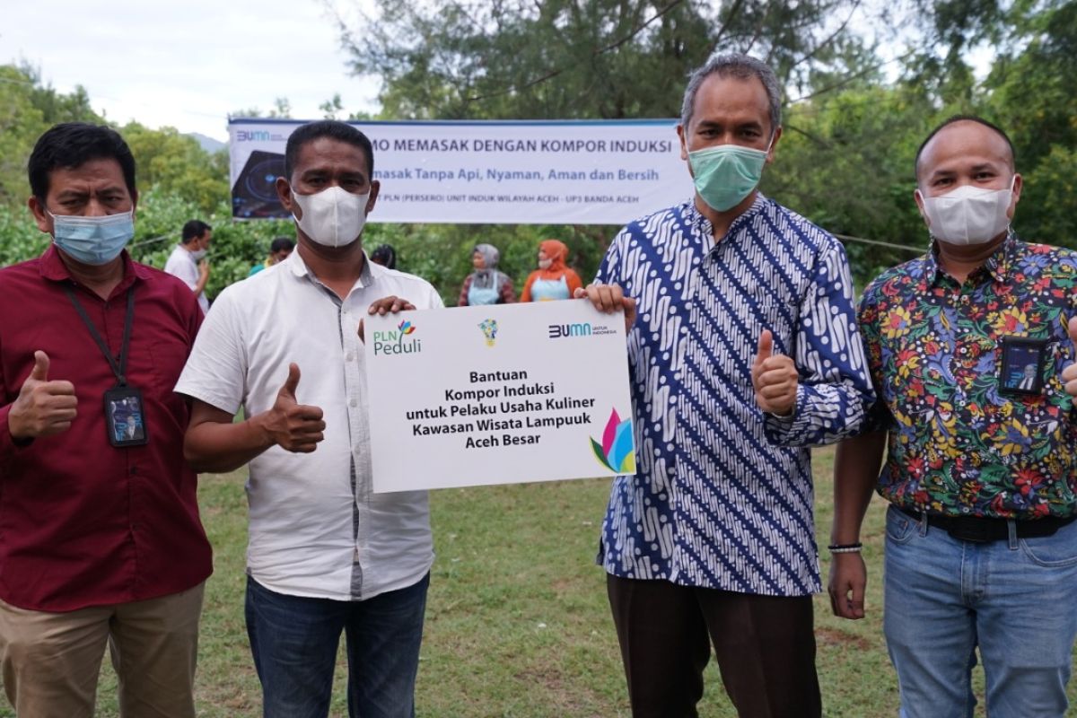 Ini ajakan GM PLN UIW Aceh kepada pelaku usaha kuliner di Pantai Lampuuk