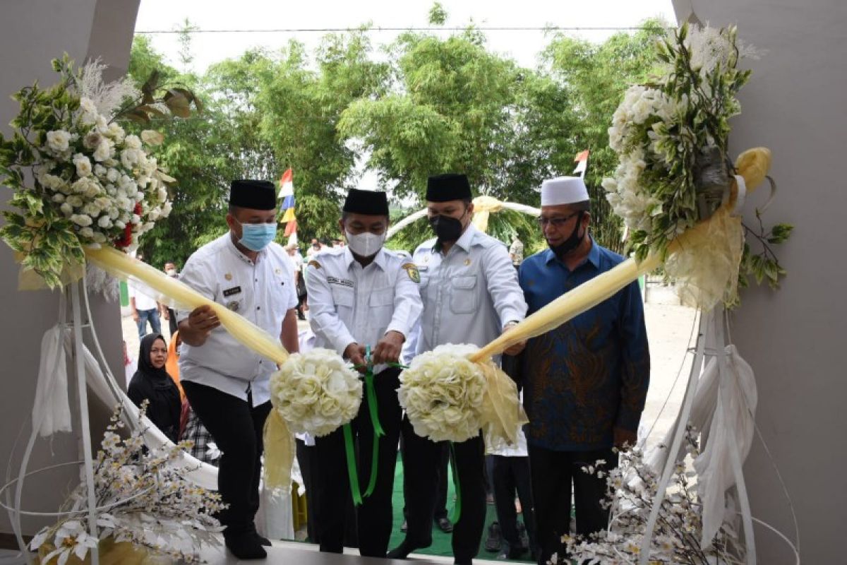 Resmikan masjid dan pembangunan jalan, Bupati Sergai ajak masyarakat bersyukur