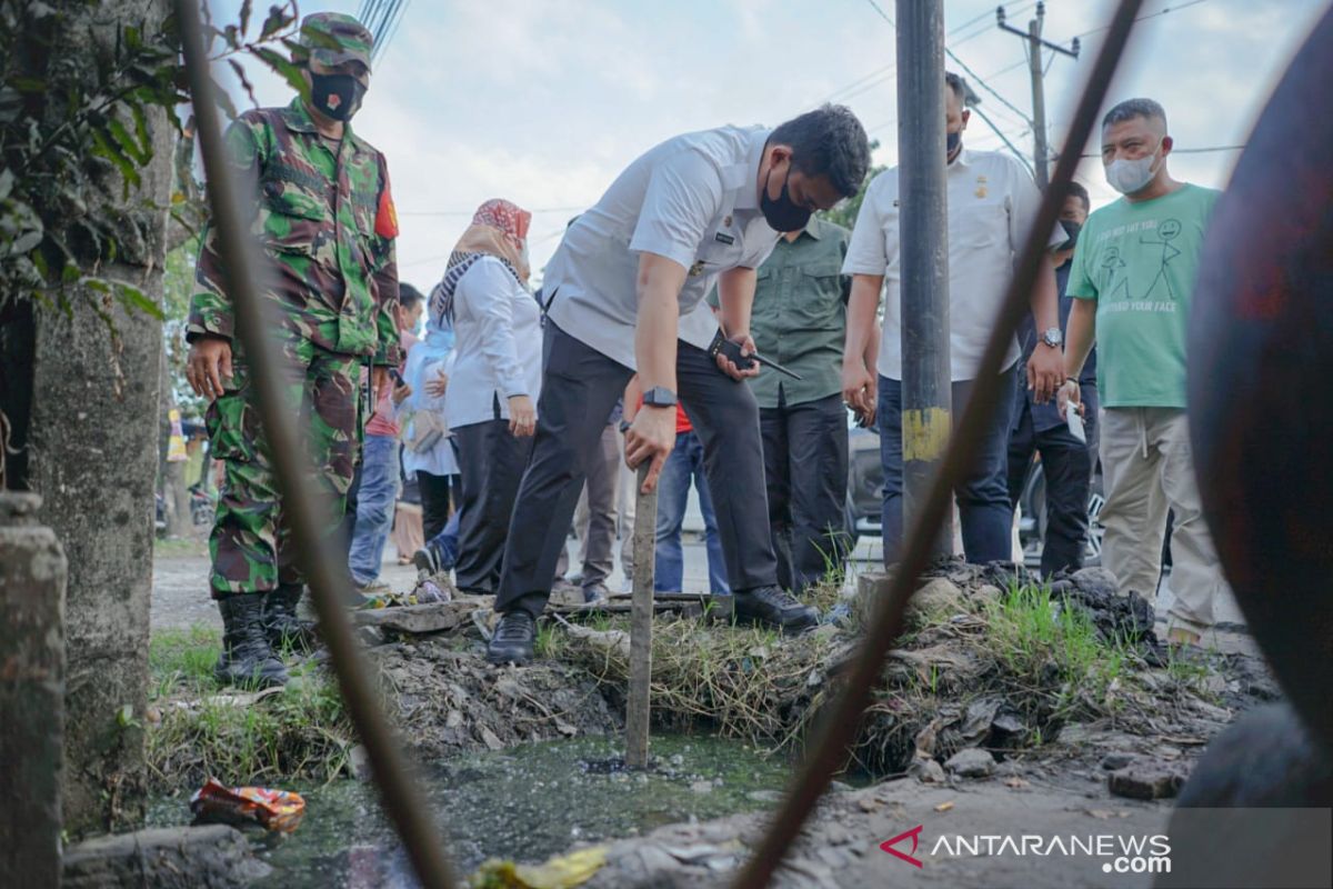 Pemkot Medan targetkan perbaiki  drainase 60 km tahun ini