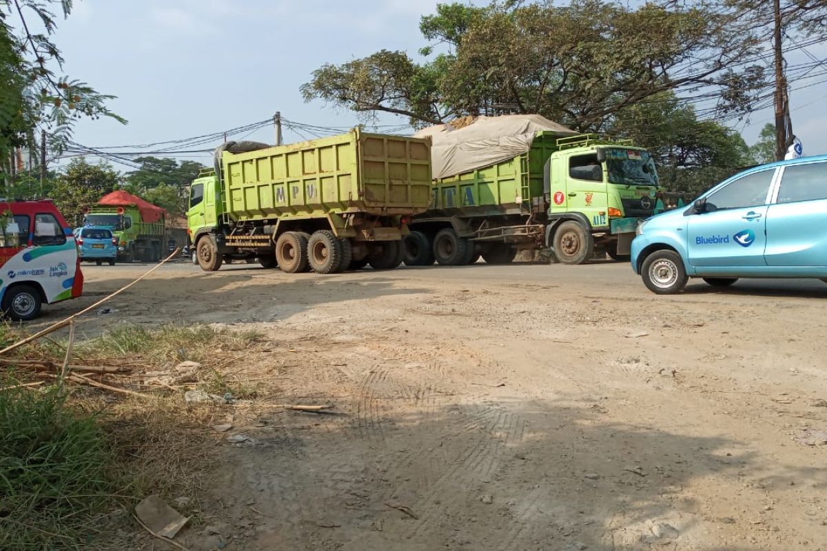 Dishub Kota Tangerang diusulkan ubah aturan jam operasional truk tanah