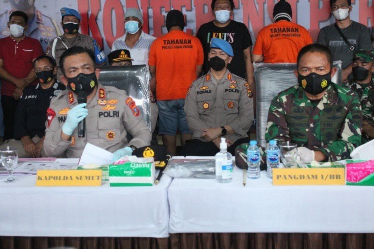 Polisi ungkap tiga tersangka kasus penembakan wartawan di Simalungun