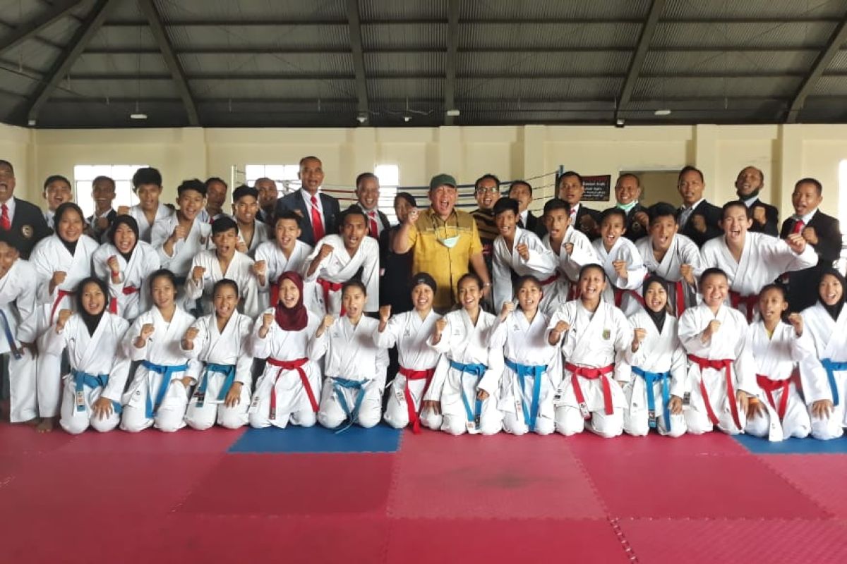 18 atlet karate Lampung uji coba tanding ke Bandung