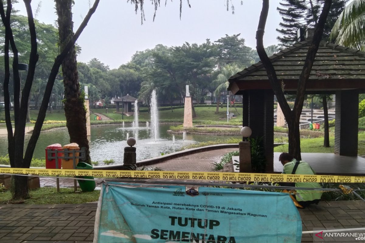 Pemkot Jaksel tutup sementara 347 taman antisipasi kerumunan