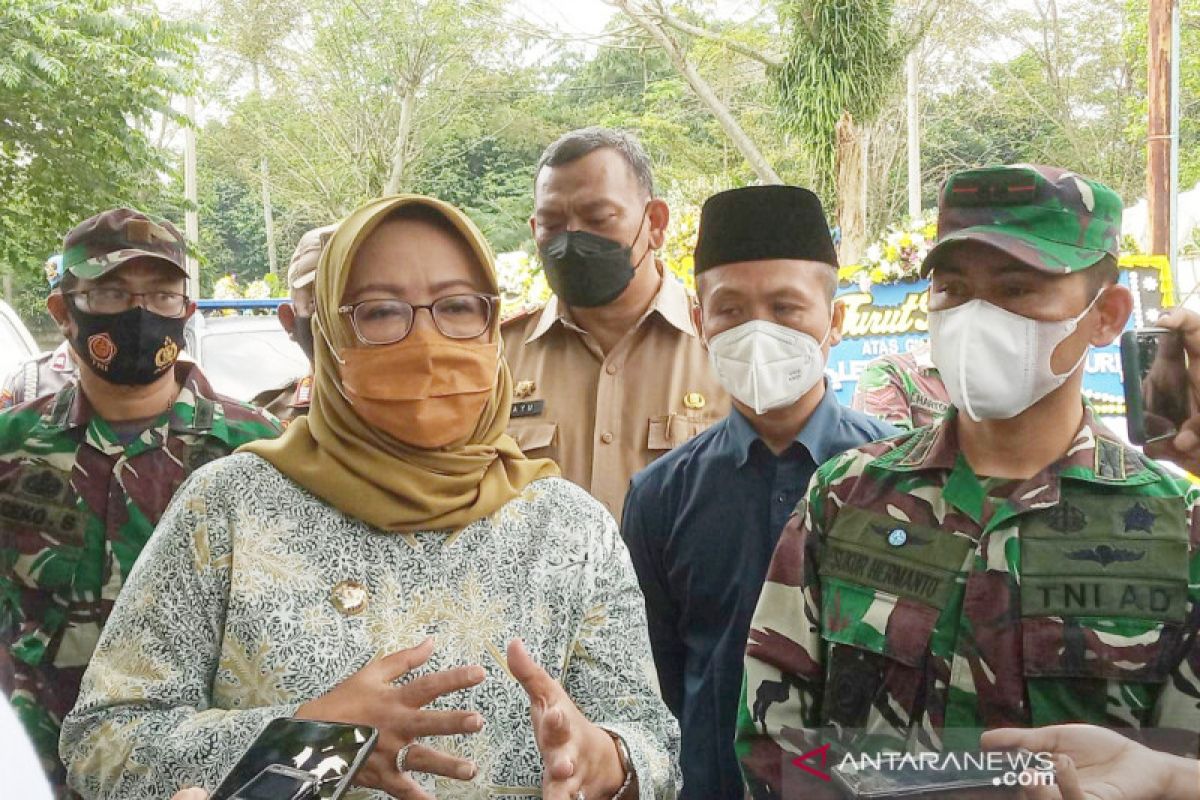 Ade Yasin percayakan pembangunan jembatan di Kabupaten Bogor pada TNI