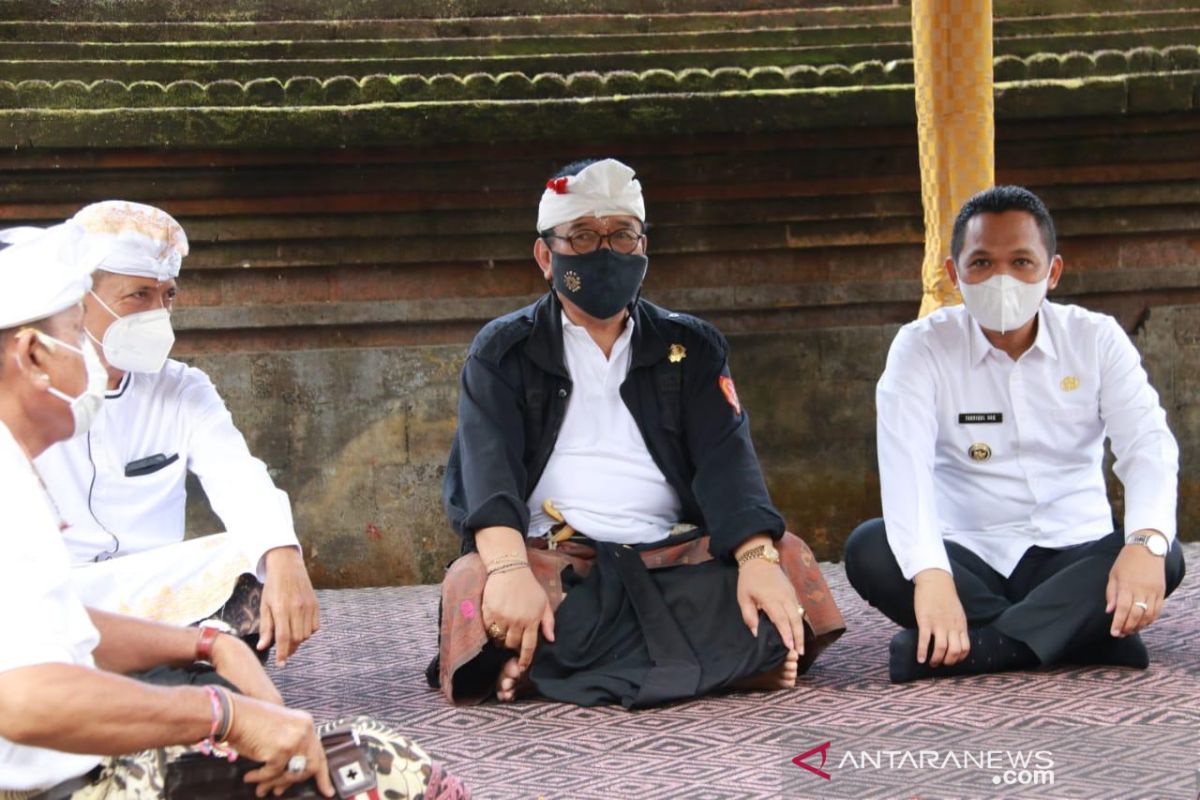 Wagub Bali pastikan ritual di Semeru ikuti protokol kesehatan
