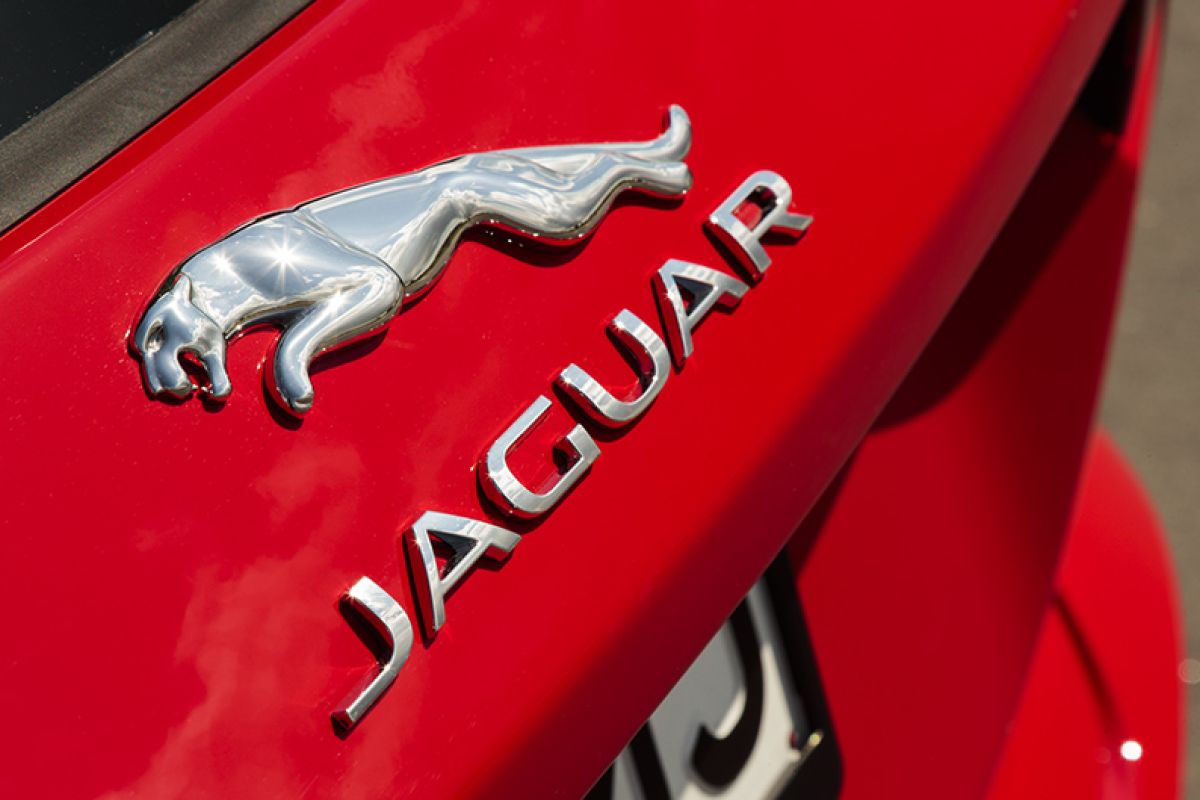 Jaguar akan beralih ke kendaraan listrik pada 2025