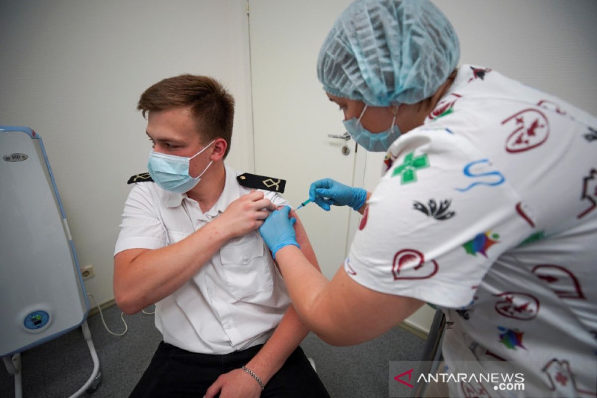 Rusia uji coba vaksin COVID-19 dengan semprotan hidung