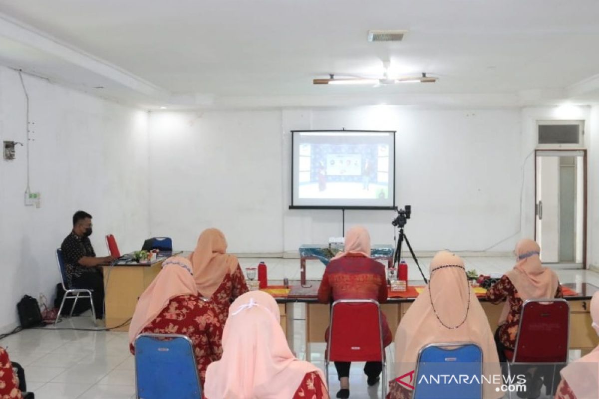 Ketua TP PKK Tapsel ajak orangtua agar bebaskan anak berekspresi dan berkreasi