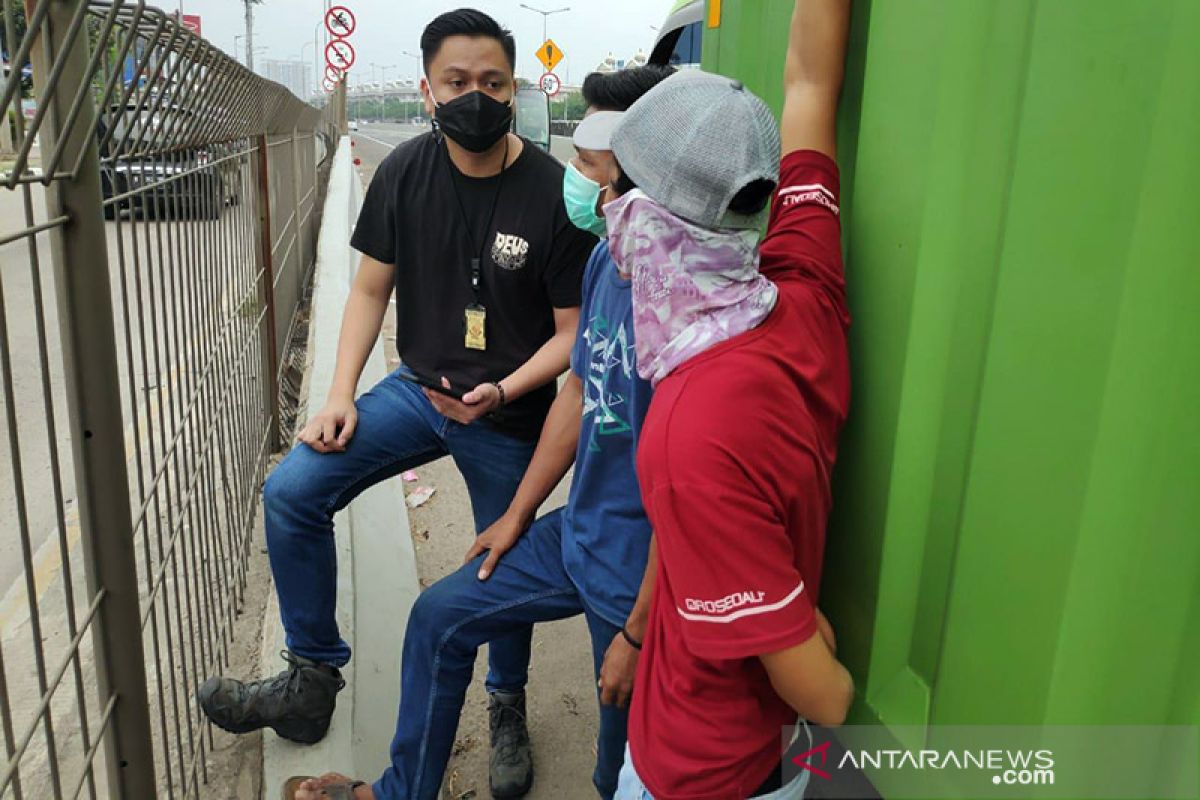 Polres Jakarta Barat tangkap pelaku pungli di Cengkareng