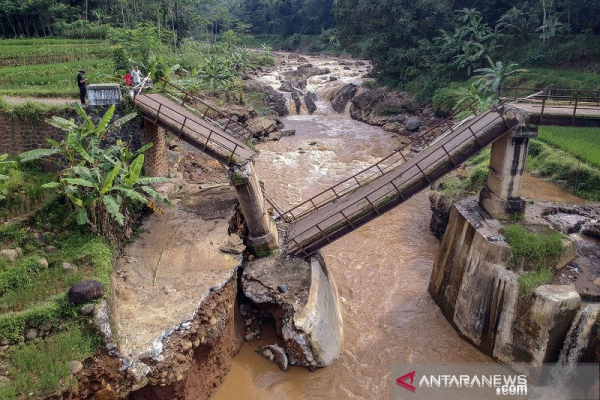 DPRD Medan tagih janji Dinas PU bangun jembatan Sicanang