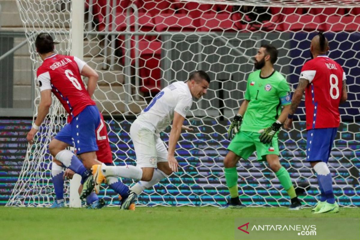 Paraguay tumbangkan Chile 2-0 tanpa balas
