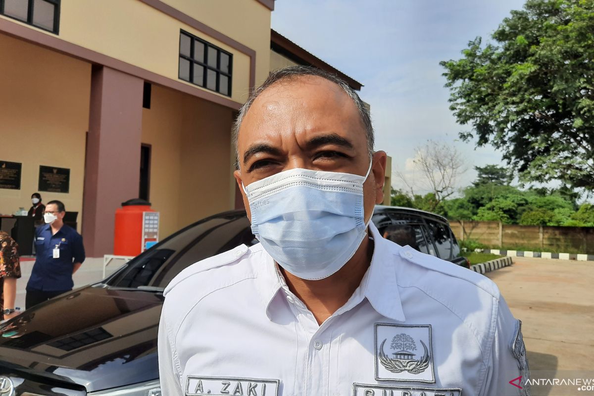 Bupati Tangerang Ahmed Zaki targetkan vaksinasi 3 juta jiwa hingga akhir tahun