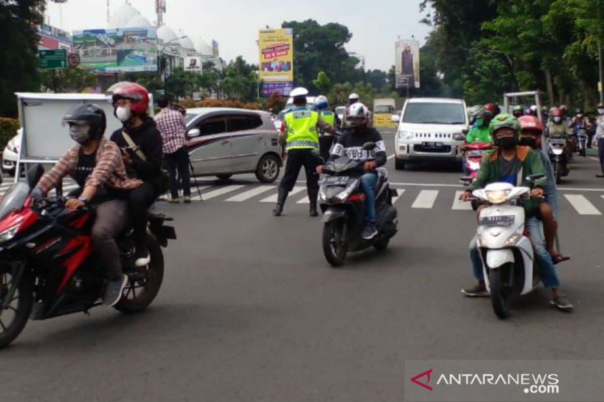 Petugas putarbalikkan 2.710 kendaraan pada ganjil-genap di Bogor