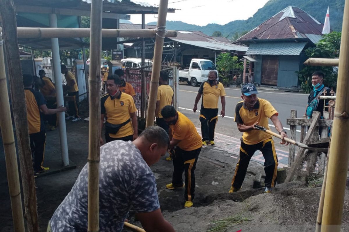 Polres Sangihe gelar bakti sosial peringati Hari Bhayangkara ke-75