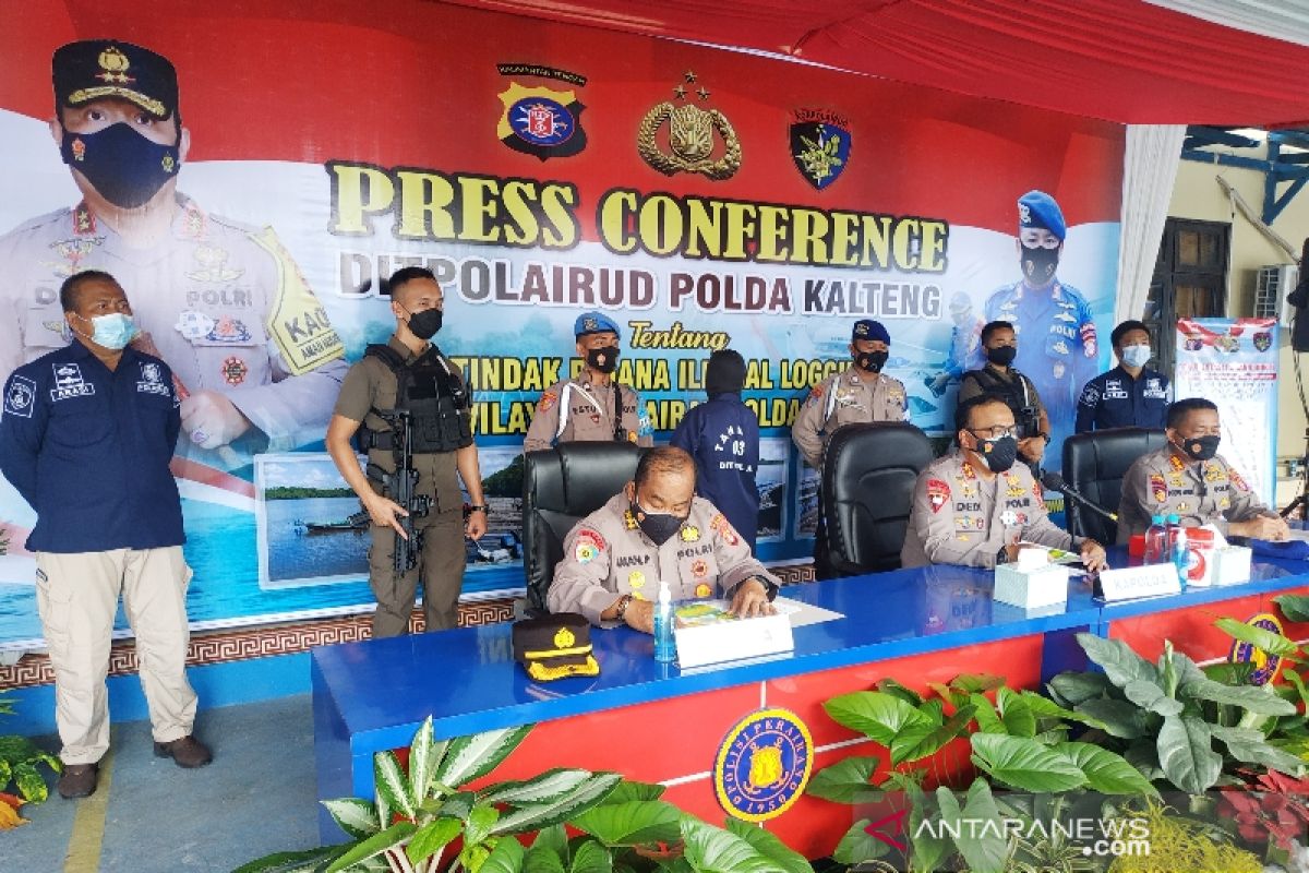 Ditpolairud Polda Kalteng amankan 400 batang kayu ilegal di Sungai Mentaya