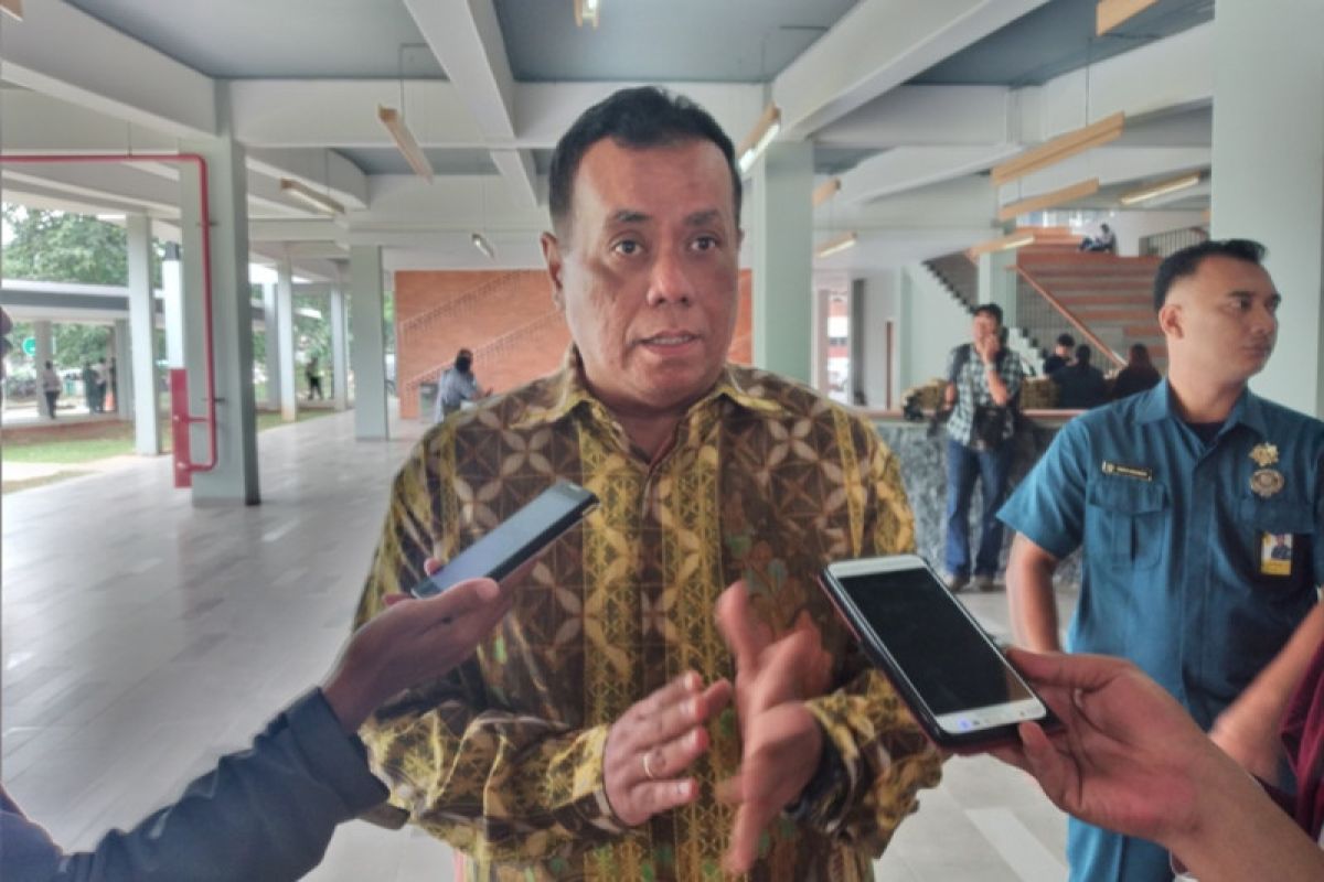 Rektor Universitas Indonesia Ari Kuncoro mundur dari jabatan Wakomut BRI